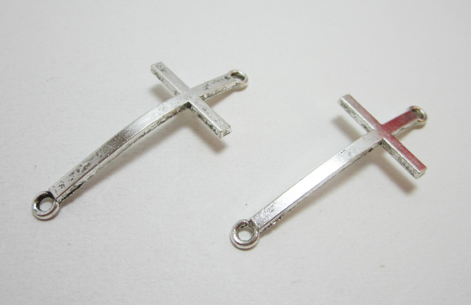 2 Antiqued Silver Cross Connector Charms 4284