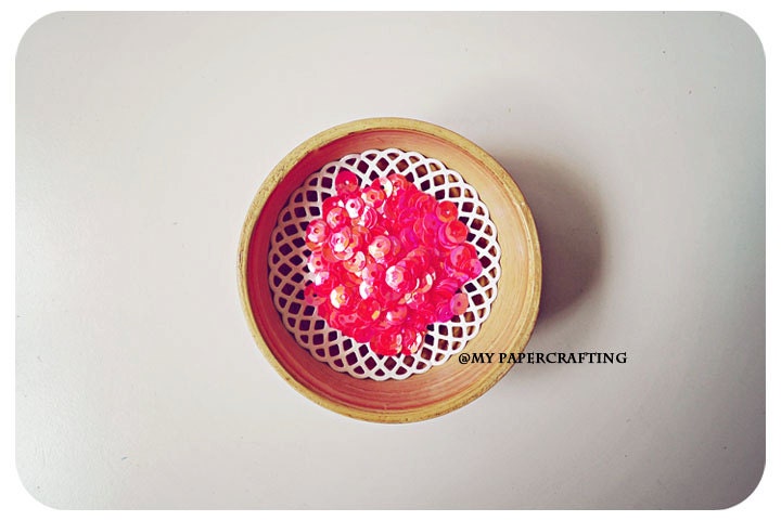 Sequins Iridescent - Opaque Neon Pink