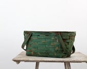 Vintage Picnic Basket / Green Basket