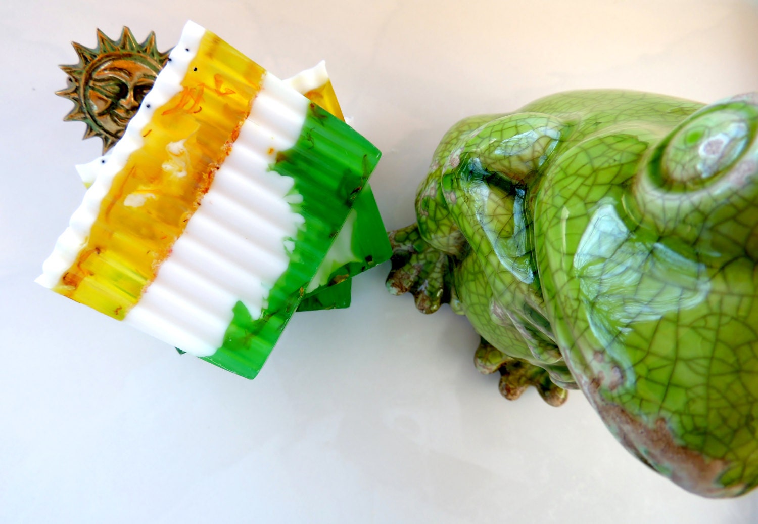 ARTISAN SOAP, Lemon & Lime Aloe Vera, Vitamins, Hemp Seed Oil, Calendula, Poppy Seed, Pink Himilayan Salt, Scented in Exclusive Charming Mix