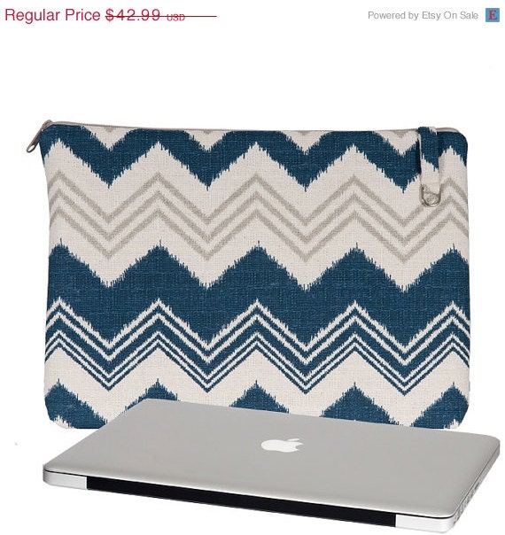 SUPER SALE 15" Laptop Bag Sleeve MacBook Pro, Retina Display, Woman's Laptop Case, Three Pockets, Padded Sleeve Woman's Case, Chevron