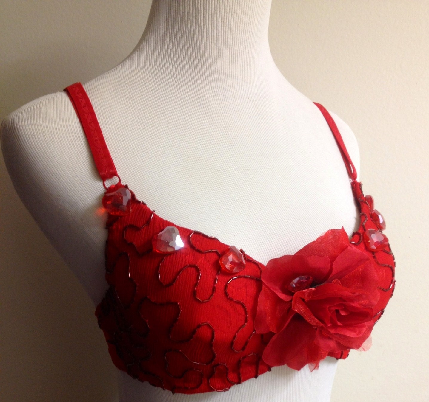 Sexy Bright Candy Apple Red Heart Crystal Silk Beaded Rose Burlesque Bra