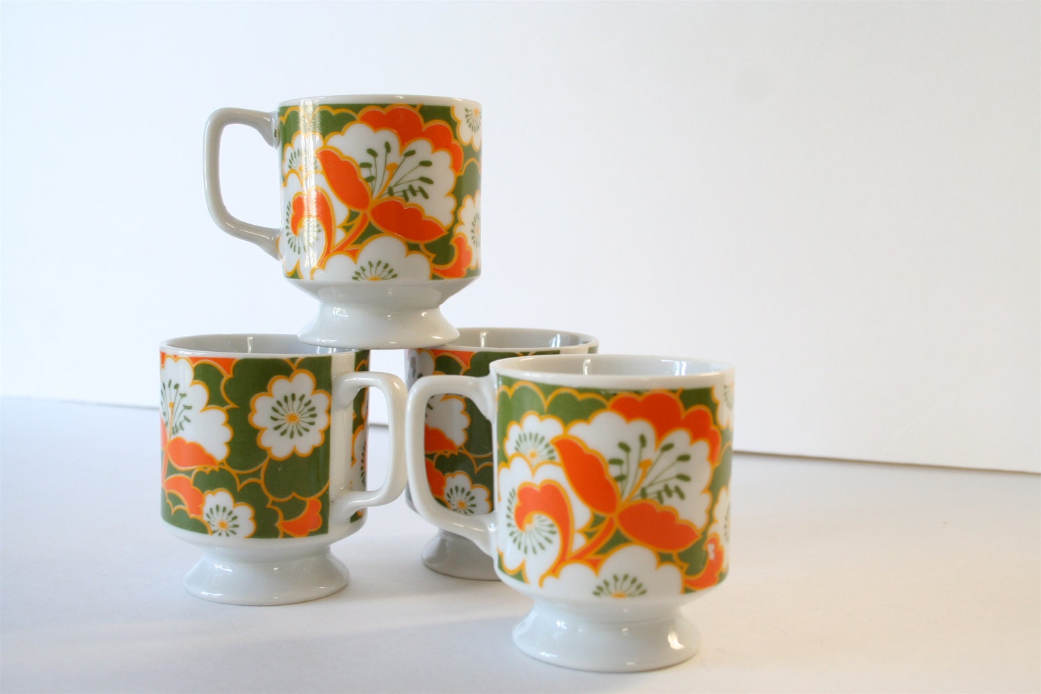 Vintage Modern Floral Coffee Mug Set