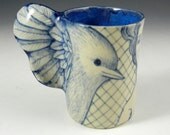 blue and white porcelain bird cup with two sisters