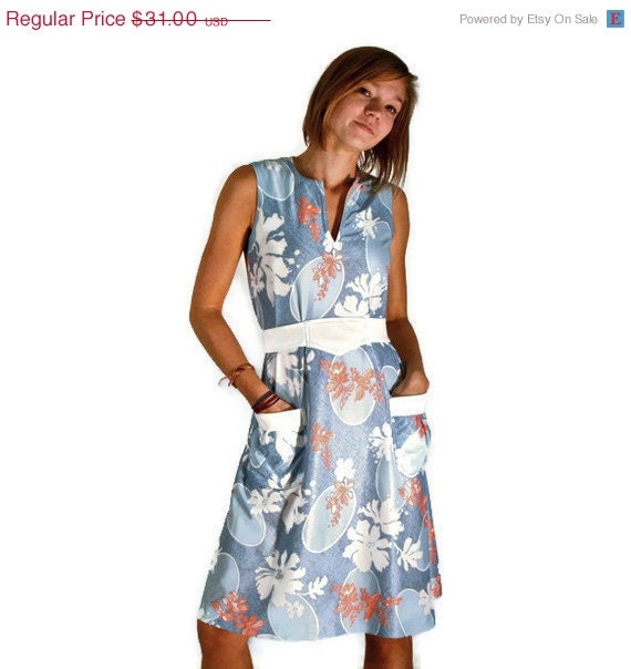 ON SALE Vintage Day Dress Women's Medium