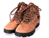 Nike ACG Size 5