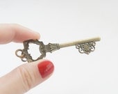 Unlock the Elf Room - Antiqued Brass Vintage Style Skeleton Key Zipper Pull Charm - ZP02