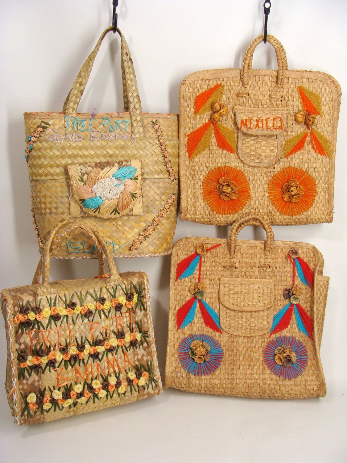 4 pc Lot vintage Straw Woven Raffia Tropical Island Tiki Tourist Bags