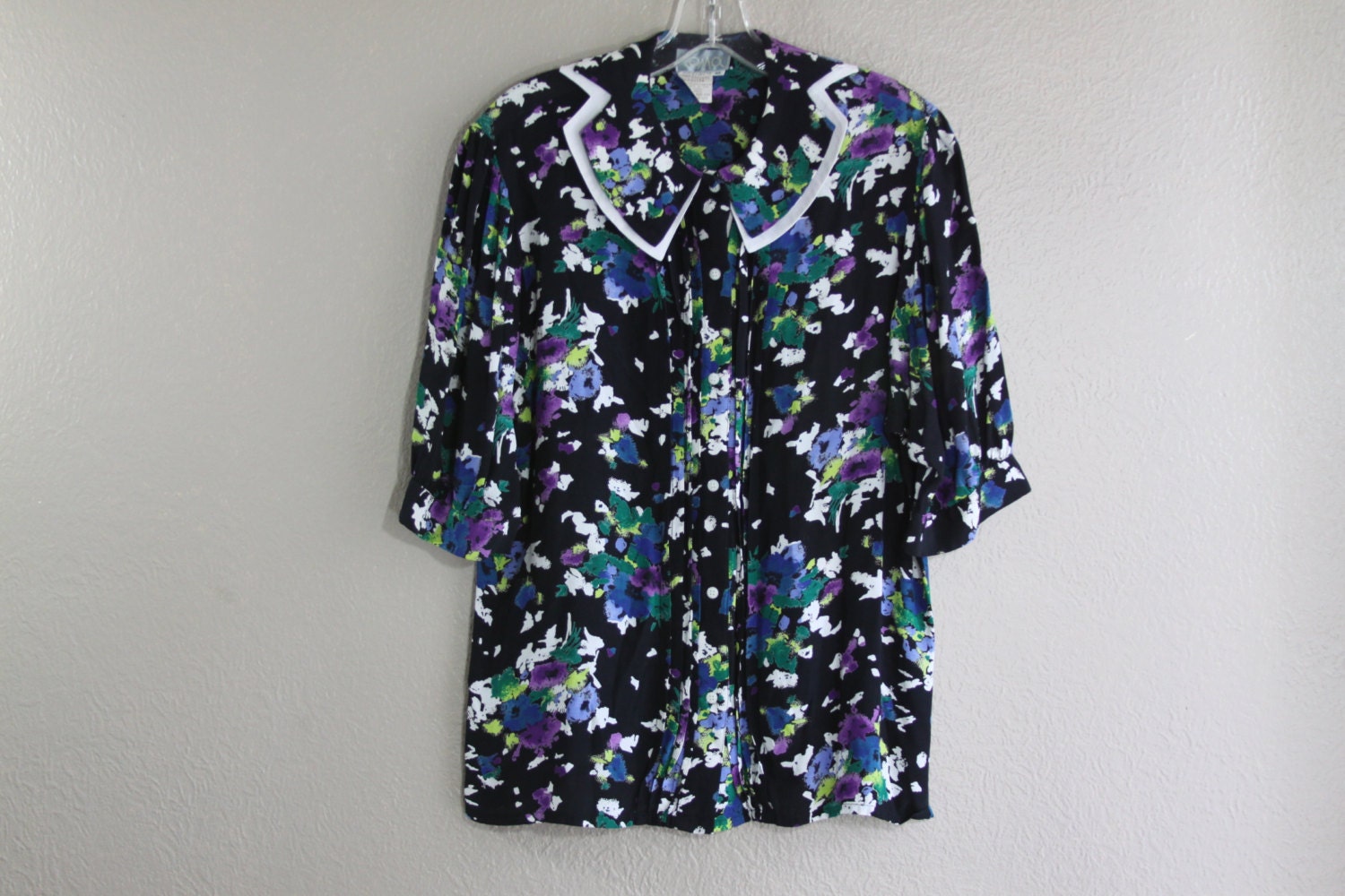 Vintage blouse with splatter print and lovely collar- medium- ON SALE