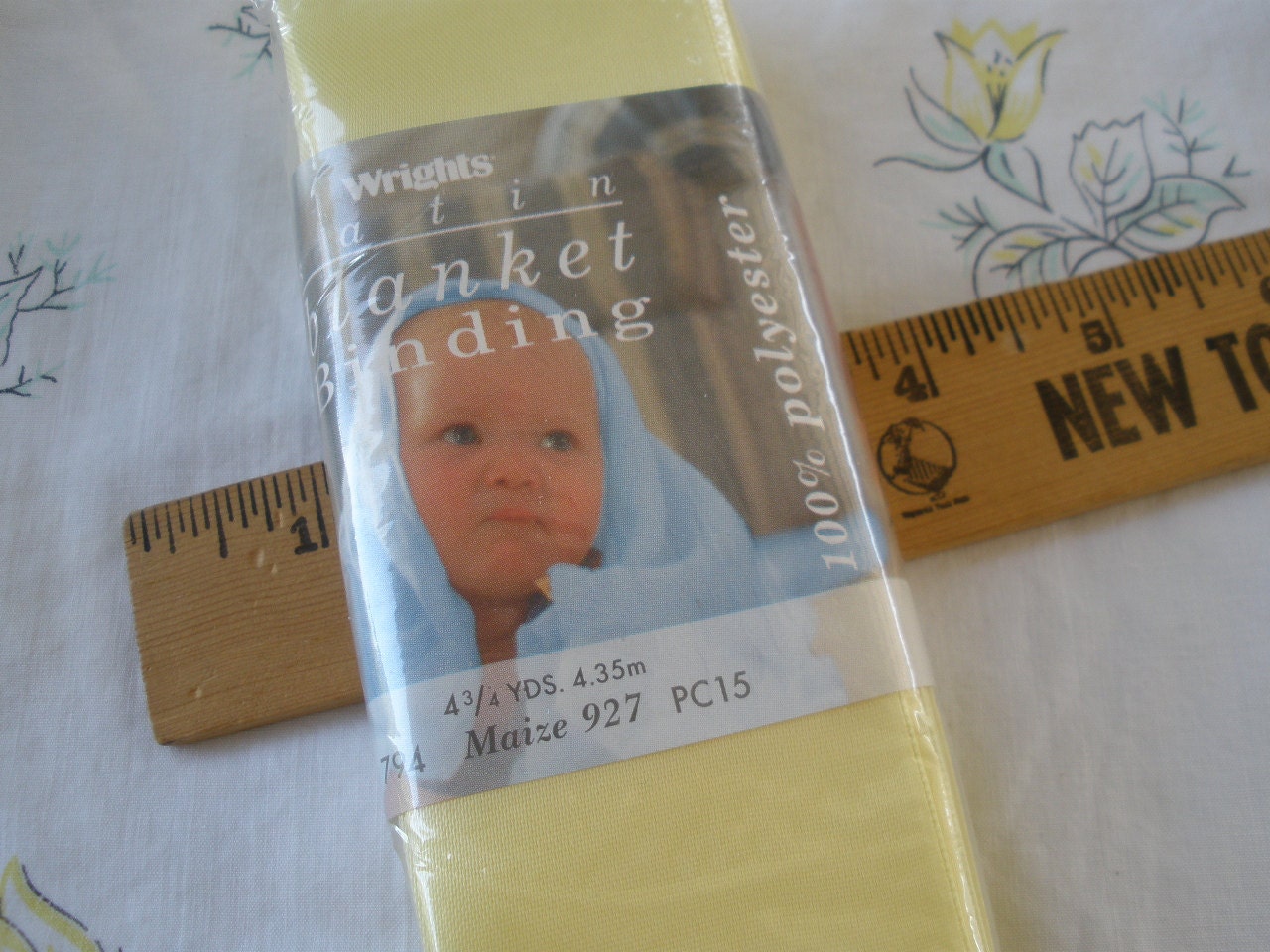 Wrights Satin Blanket Binding - Maize Yellow Item 794 PC15 4 3/4 yds Color No. 927 Maize Polyester