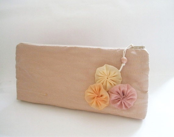 Wedding Clutch Set of 6 Bridesmaids Gift Bags Cosmetic Purses in Deep Peach with Cream Salmon and Pastel Pink Flowers