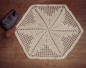 doily table accent  beige - geometric exagon leaf motive - cottage style, beach wedding - Coupon "SPECIAL" - 15% OFF