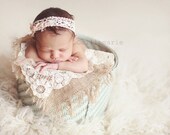 Newborn Vintage Lace Bow Tie Back
