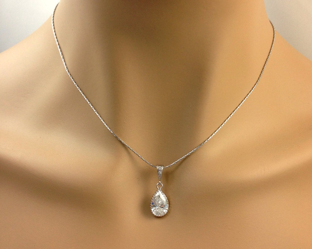 Bridal Necklace Cubic Zirconia Teardrop Pendant Rhodium Plated Chain Vintage Bridal Necklace Bridesmaid Gift Wedding Jewelry (Small Version)