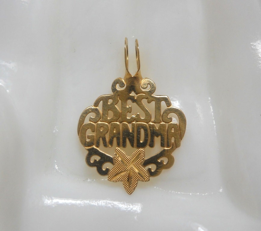 Vintage 14K Gold Best Grandma Pendant