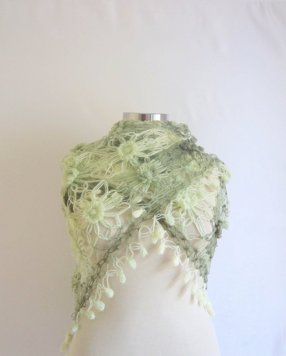 FREE SHIP  Soft Green Mohair Shawl scarf crochet wrap warm collar cowl neckwarmer   Triangle     Fashion Capelet  winter fall stole poncho