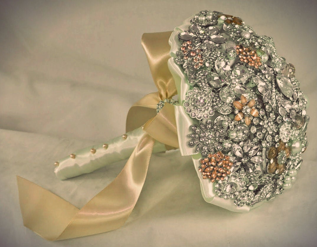 FULL PRICE (not a deposit) Champagne Crystal Brooch Bouquet - by Blue Petyl - Bridal Bouquet - Wedding Bouquet