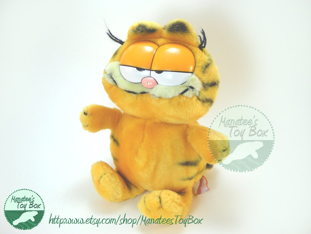 Vintage 1980s Garfield Plush by Dakin