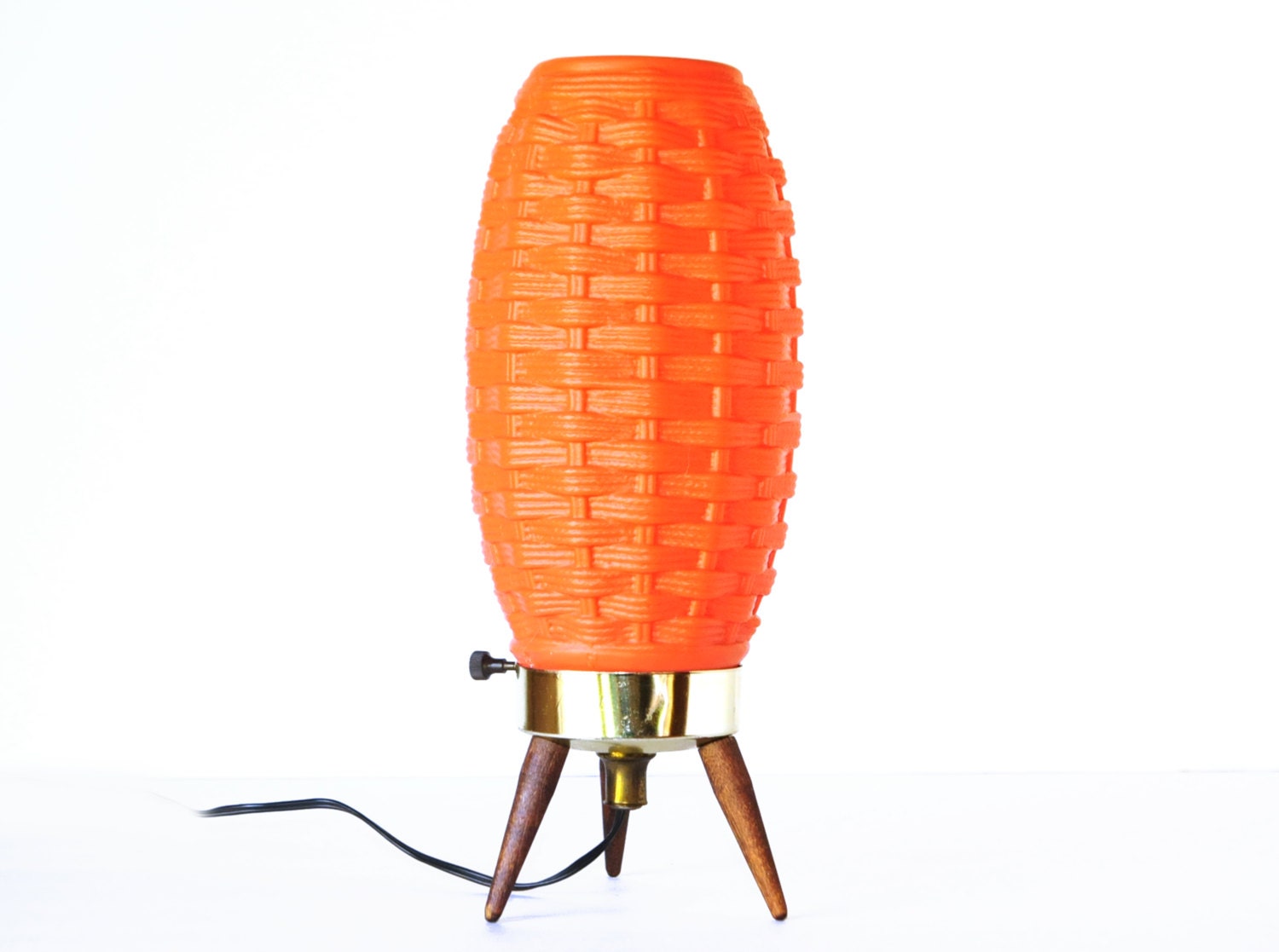 beehive lamp, mid century modern, tiki, 14" tall, tripod legs, Danish modern, wood, plastic, orange, gold, atomic, retro, a vintage beauty