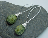 Silver Serpentine Earring, Green Earrings, Silver Wirewrap, Green Gemstone, Teardrop Serpentine, Faceted, Drop Earring, Silver Jewelry