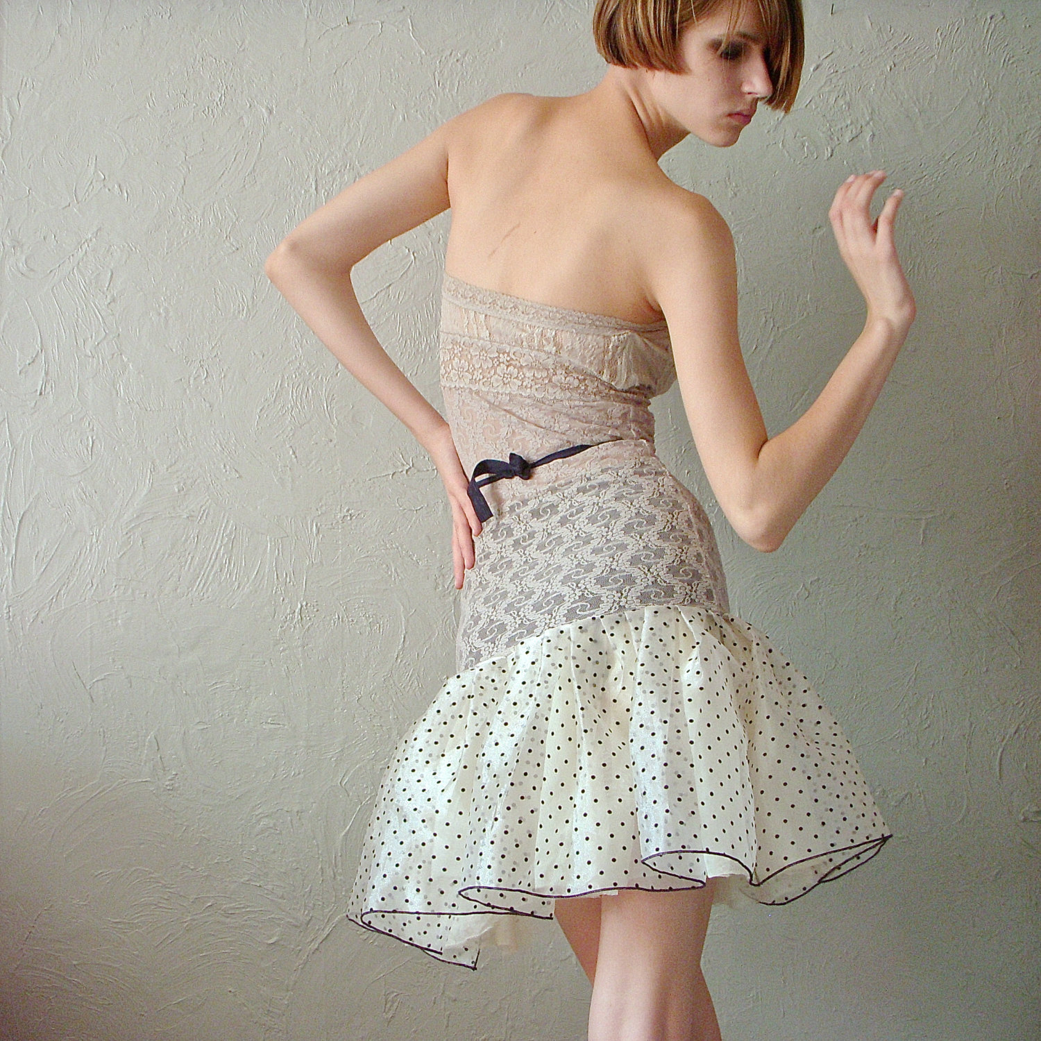Sheer Cream Lace Dropped Waist Body Con Dress