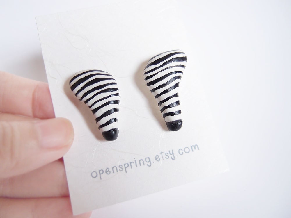 Zebra legs earrings