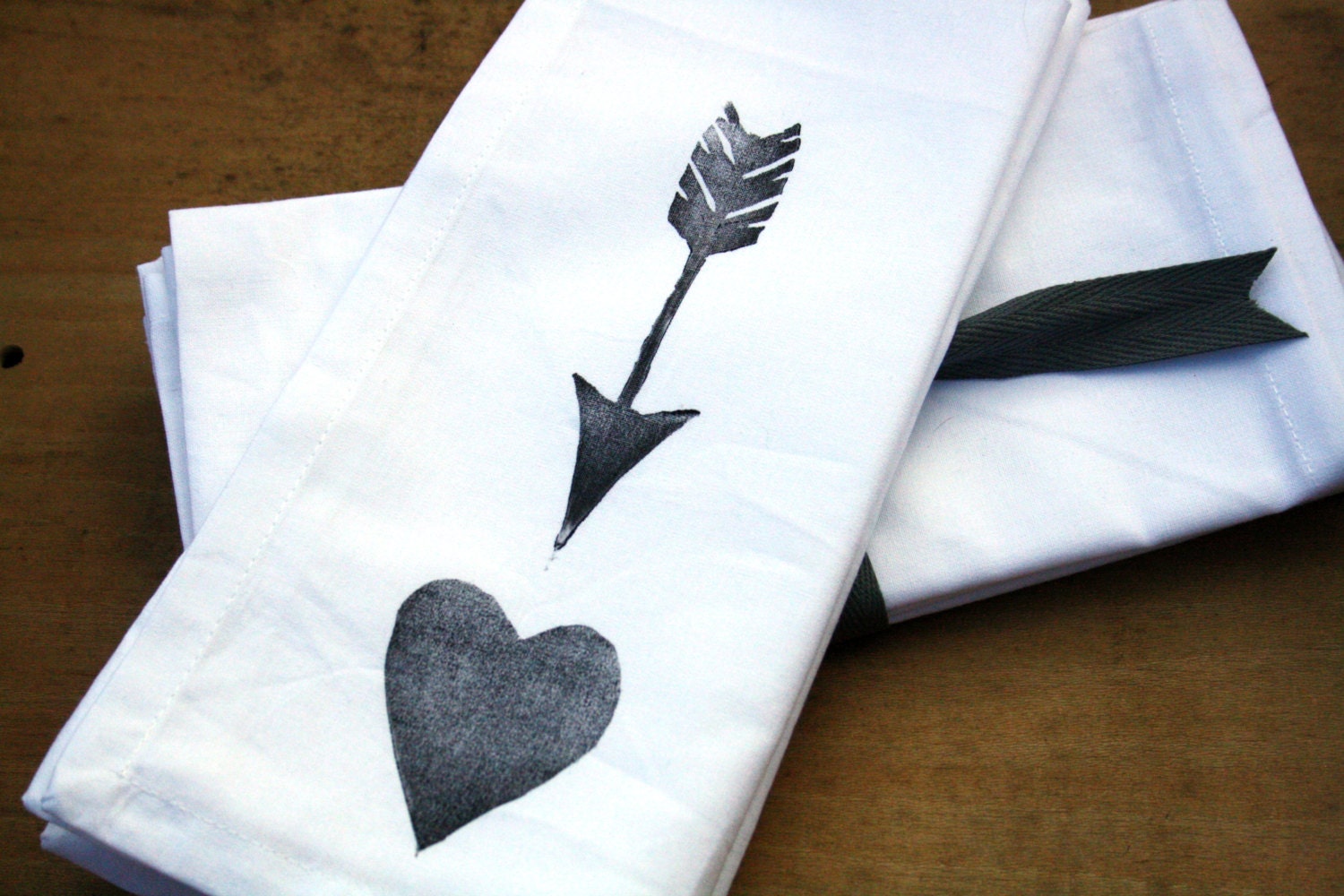 Valentine's Day Cloth Dinner Napkins Heart and Arrow set of 8 block printed napkins