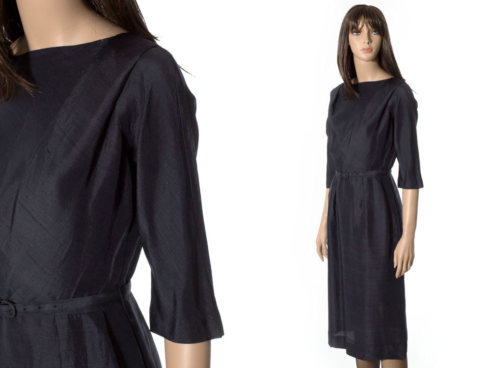 Vintage navy blue wiggle dress size xsmall to small