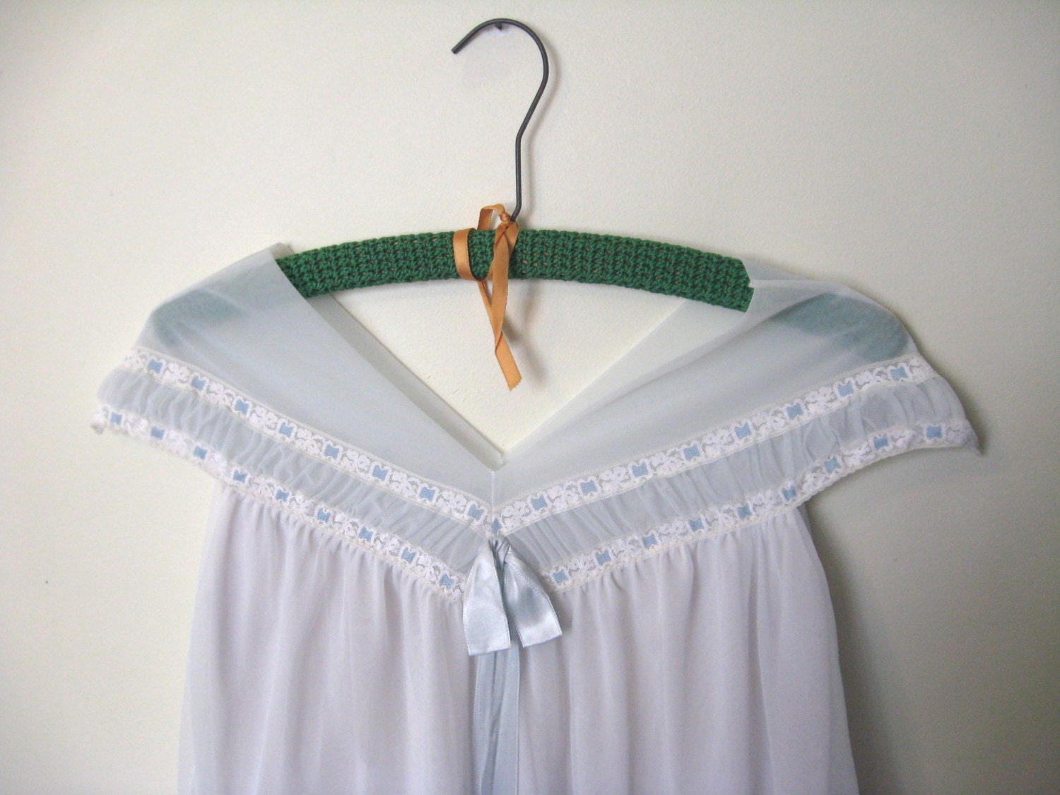 Vintage Plus Size Light Blue Night Gown Size L/XXL