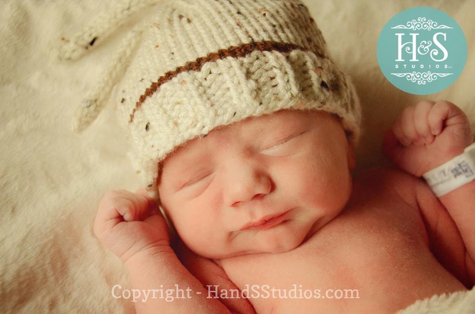 Newborn Knot Top--Bringing Home Baby Knit Beanie-White Tweed with brown stripe