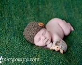 Beanie Hat with wooden button