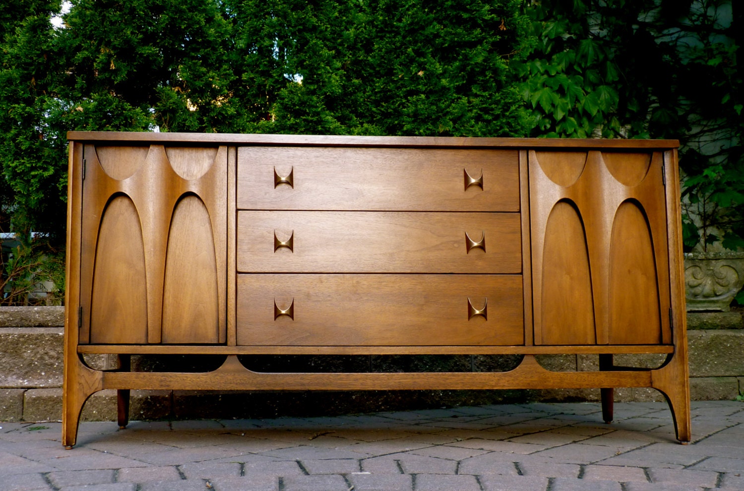 BROYHILL BRASILIA  mid century Modern CREDENZA dresser