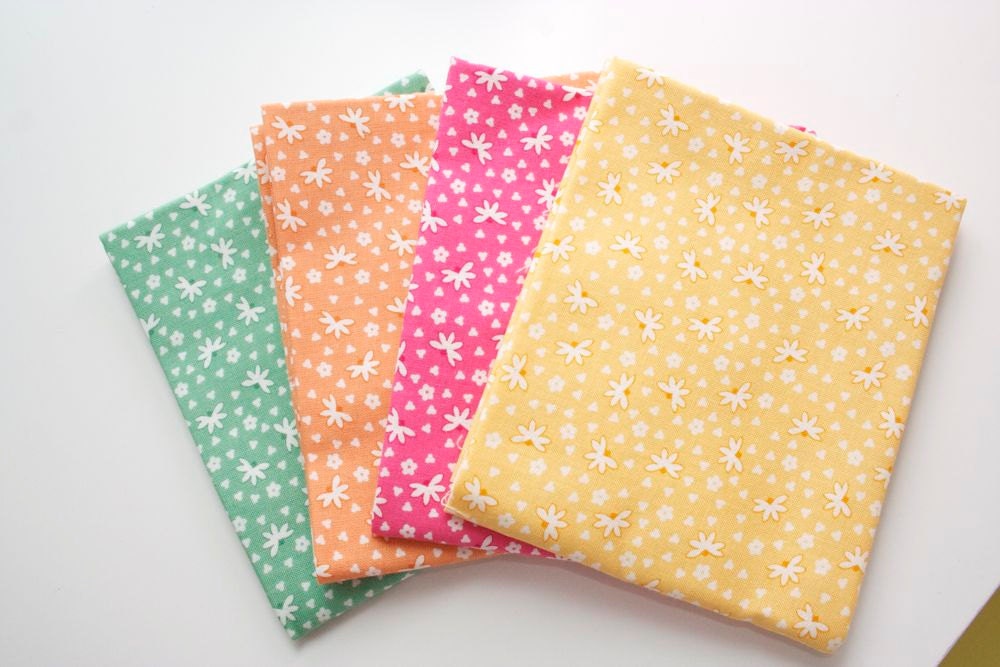 Timeless Treasures 1930s Sprinkle Floral collection by Karen Snyder Cotton Fabric, Fat Quarter Set