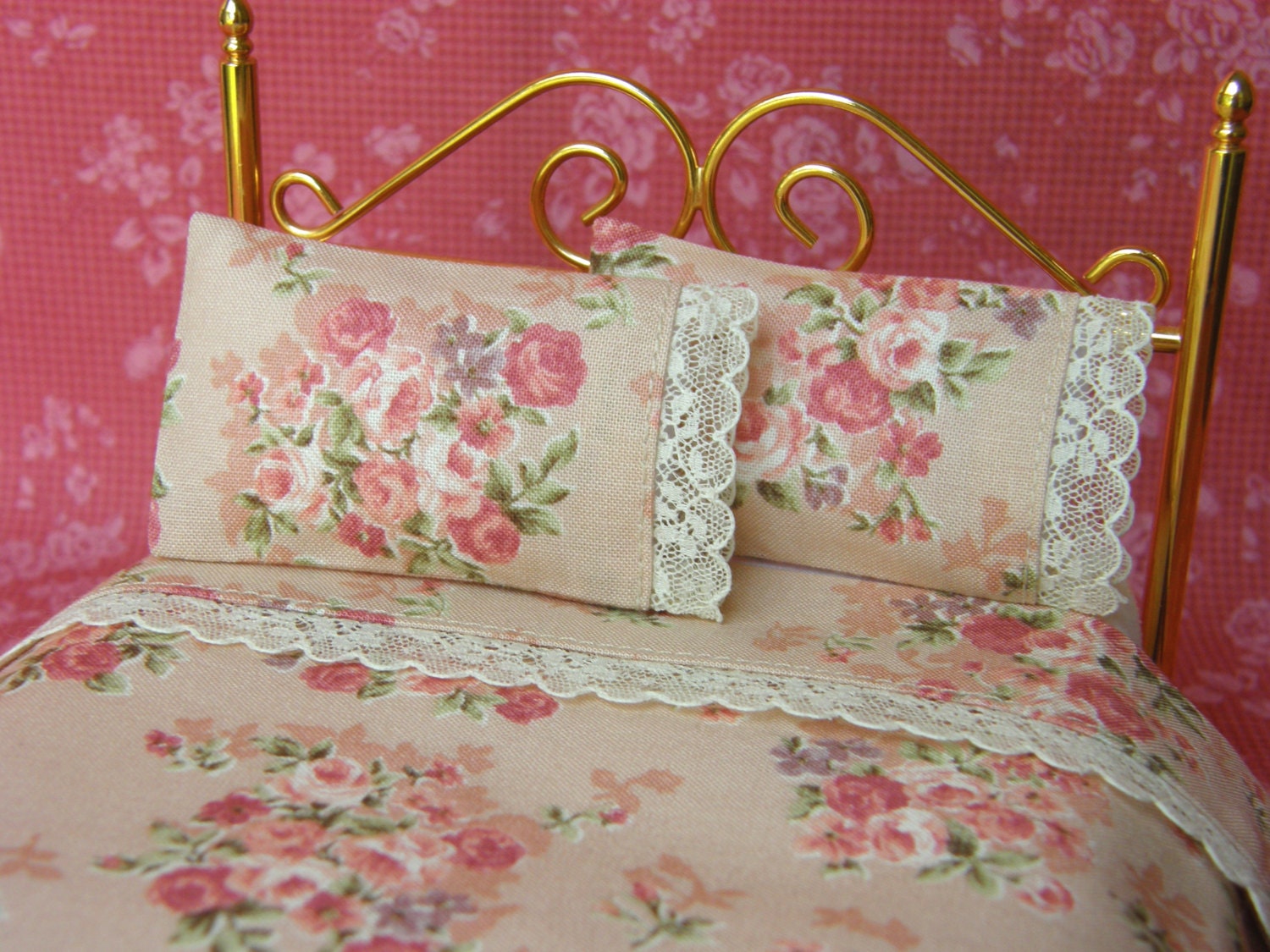 Dollhouse Miniature Shabby English Rose Top Sheet and Pillow Set 1:12 scale