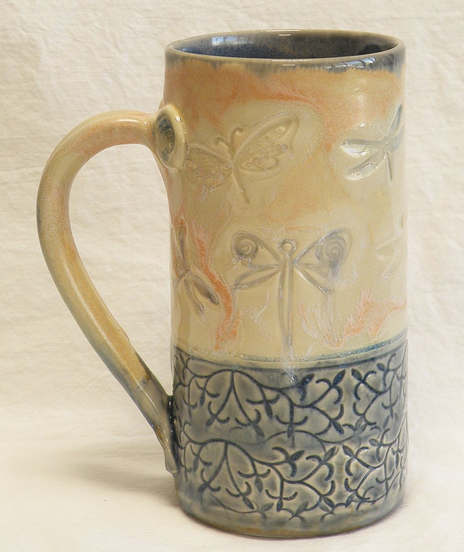 Stoneware 20oz ceramic dragonfly mug 20C092