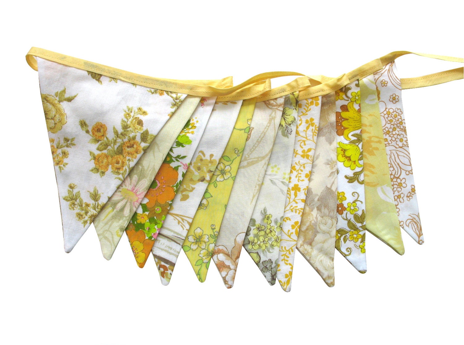 Vintage Retro Yellow / Lemon & Mustard Floral Flag Bunting. Shabby Chic Party Decoration. Wall hanging Pennant OOAK