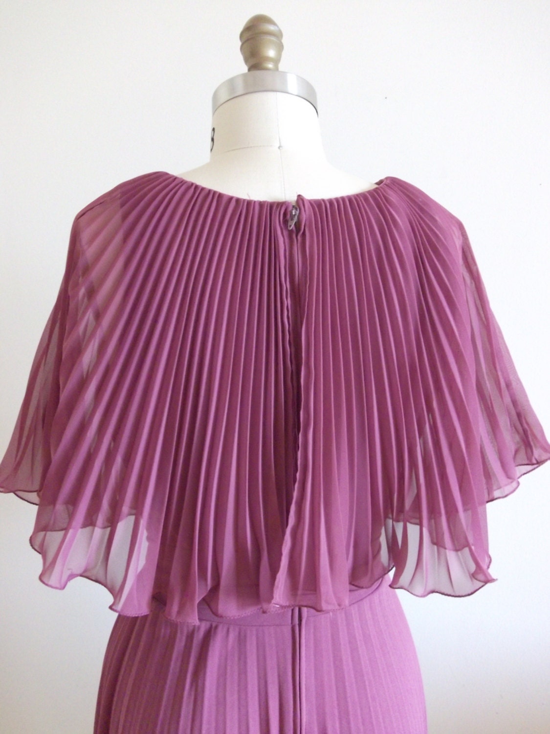 Accordian Pleated Dress /// 70's Vintage