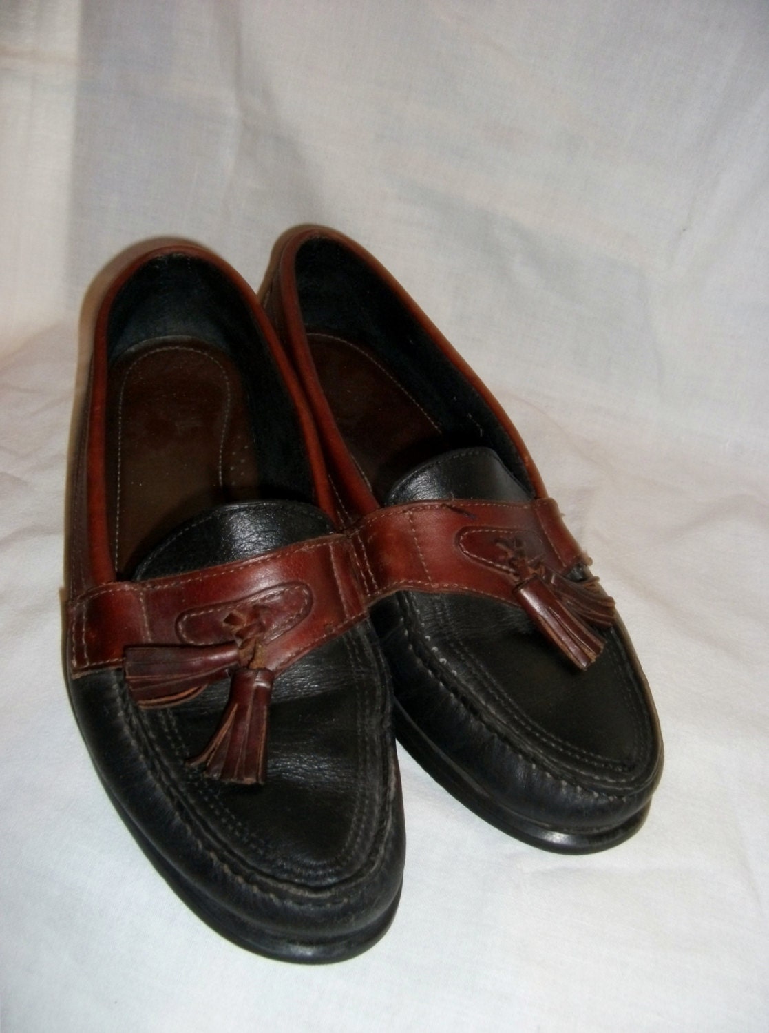 Vintage Ladies Leather Loafers by Bass Size 7 1/2 Just 8 USD