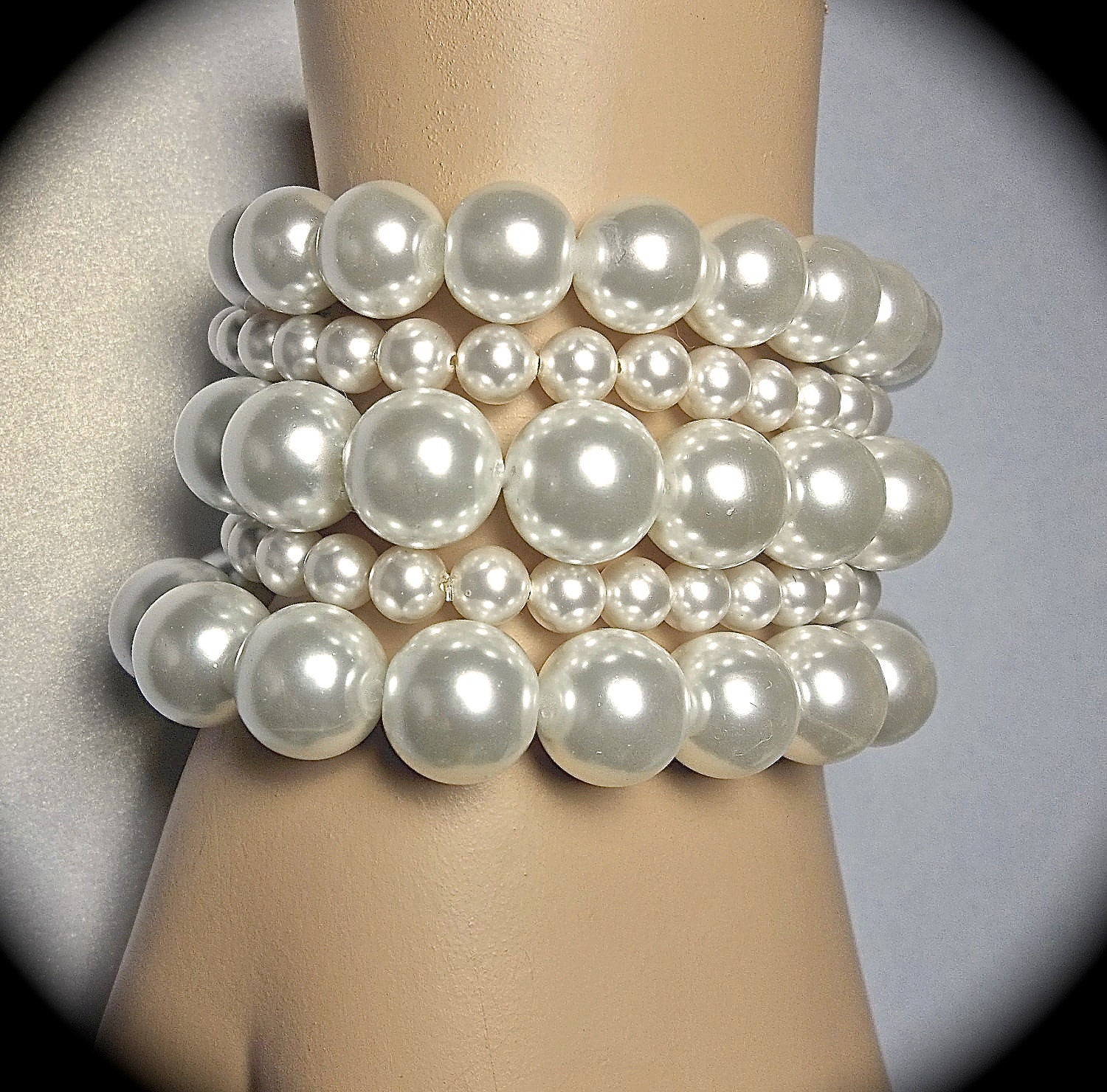 Pearl bracelet - Super sharp - Chunky pearl bracelet set - Multi pearl bracelets - set of 5 - Bridal jewelry - Bridesmaids - Prom -