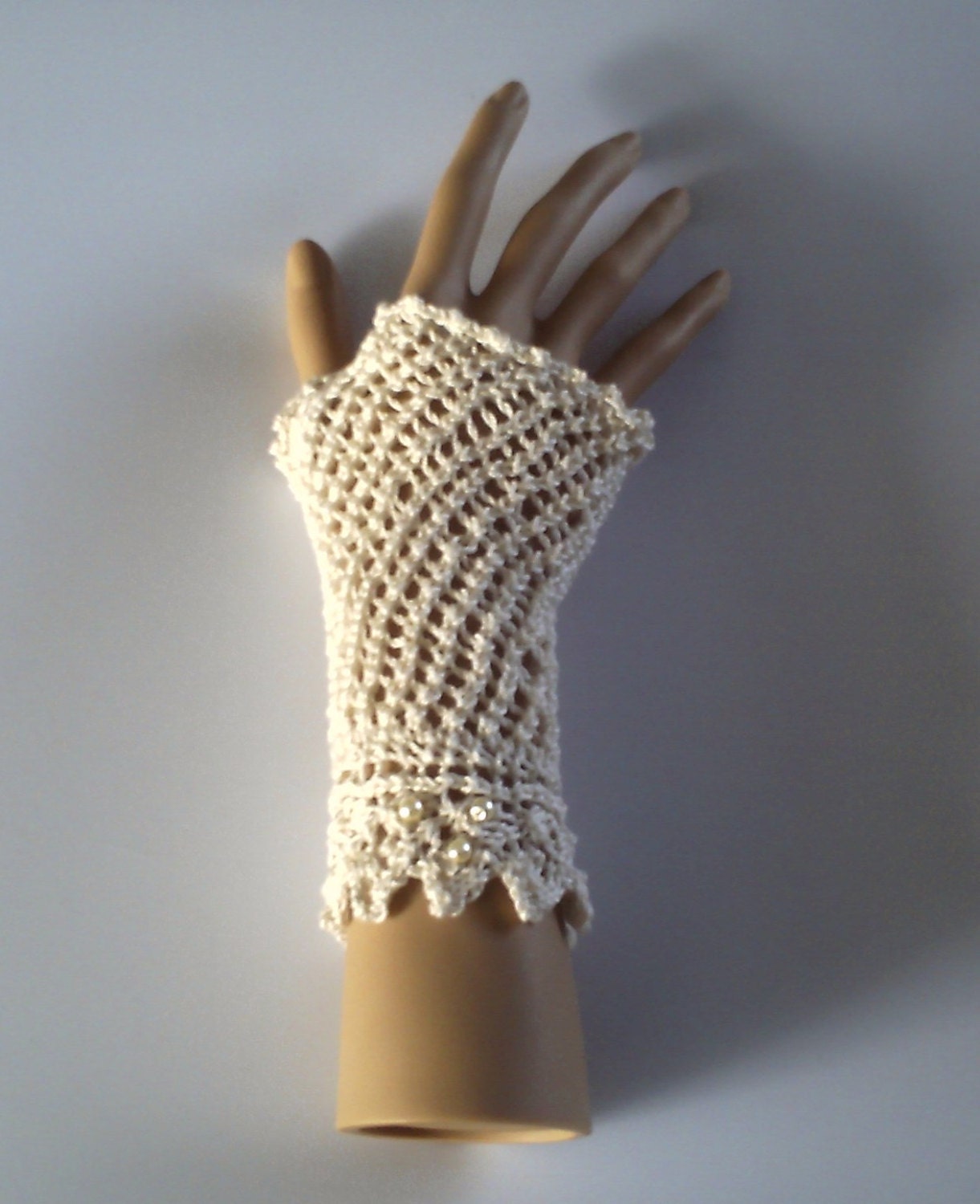 Hand knitted ivory wedding wrist warmers / fingerless gloves.