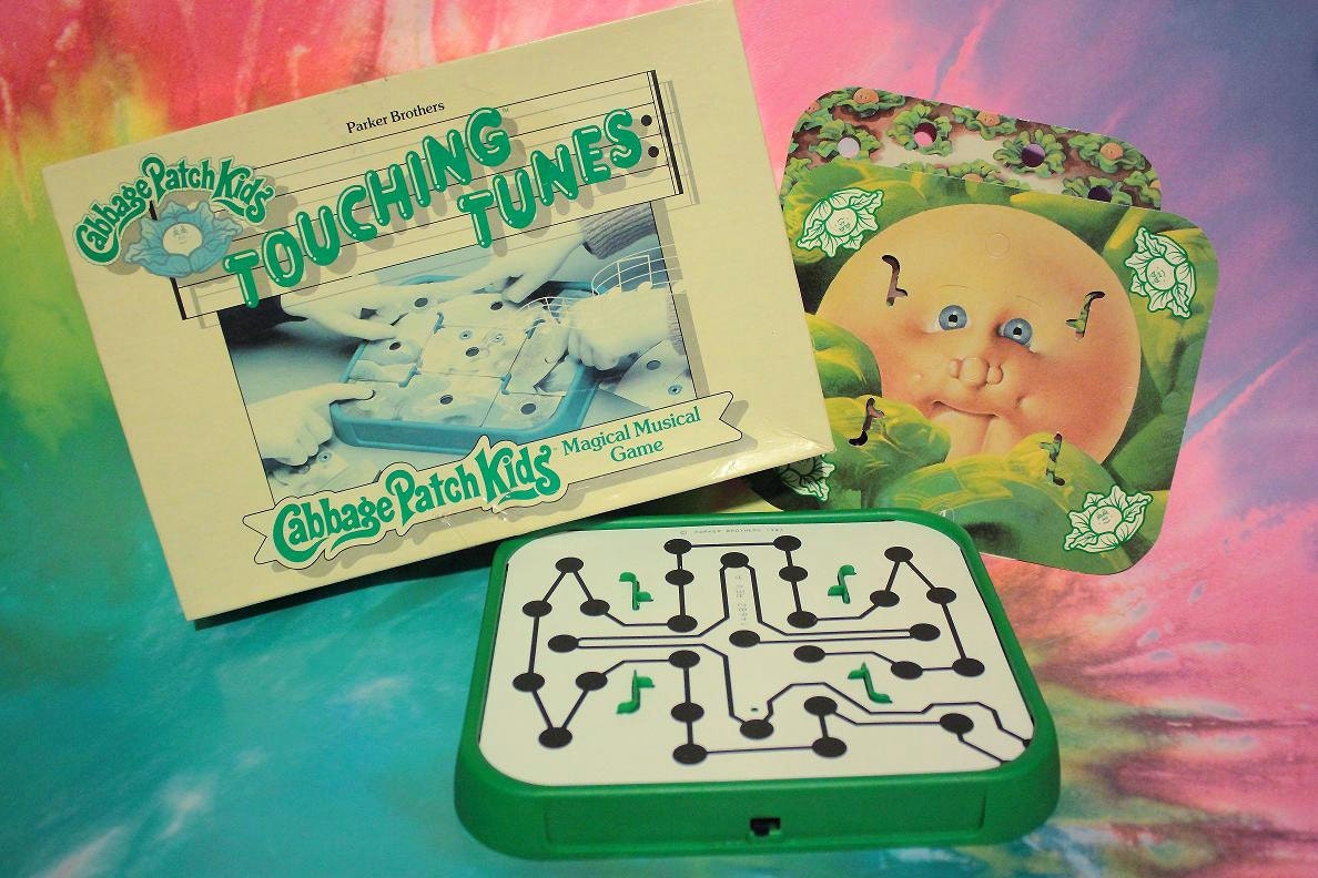 Cabbage Patch Kids 80s Touching Tunes Magical Musical Game Boy Girl Electronics Fun Playtime Family Mother Father Collectibles Home Decor