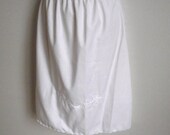 Vintage Half Slip white cotton embroidered S M
