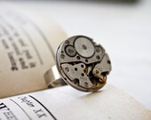 Steampunk Ring - Antique Watch Movement