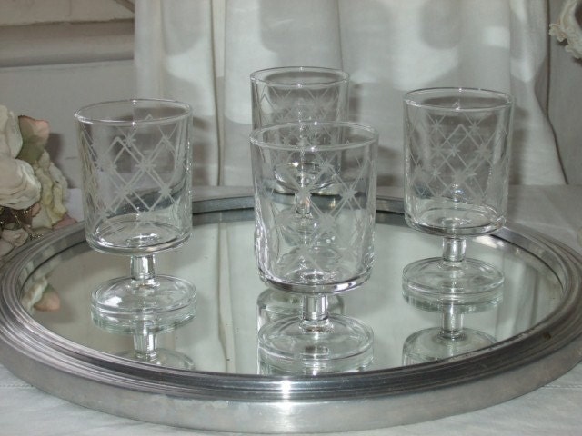 Vintage French set of four lovely water / wine glasses.  Country cottage chic.