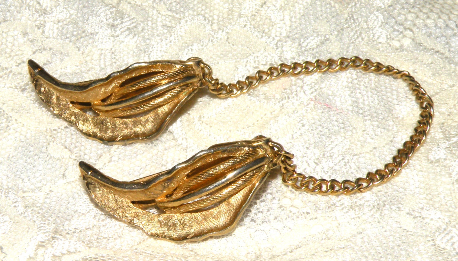 Vintage Sweater Guard Clips Cardigan Sweater Guard Leaves Patent No 2853761