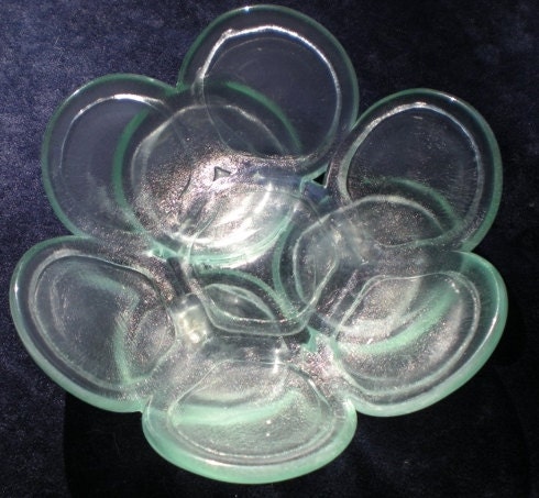RECYCLING BOTTLE BOTTOMS into bowls, eco friendly and green, party bowls, candy dish, home decor,