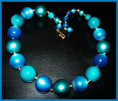 Vintage Beaded Necklace Peacock & Teal Blue Lucite Gold Metal Mid Century 16" VG