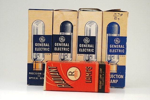 Lot of Vintage General Electric Light Bulbs, Precision Lamp For Optical Devices, Projection Light Bulbs, Vintage 750 T12P - 120V, 8mm