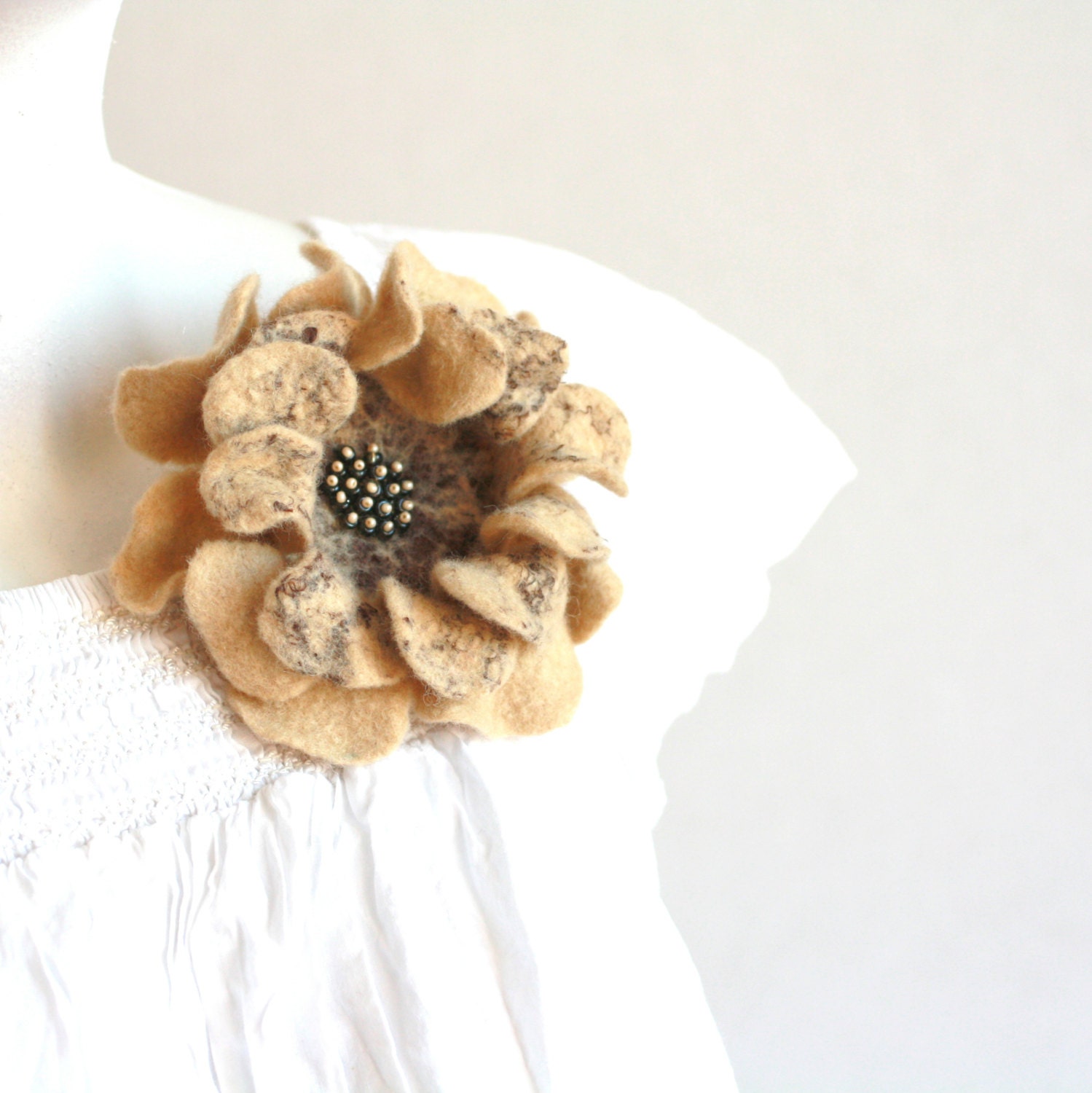 Felted flower brooch - beige flower pin - flower hair clip - Mothers day gift