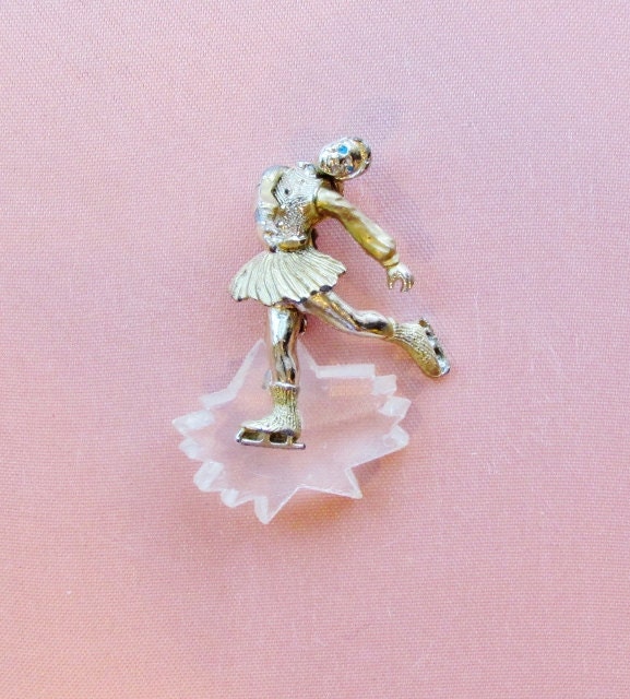 Vintage ice skater pin - 1940's, metal and lucite
